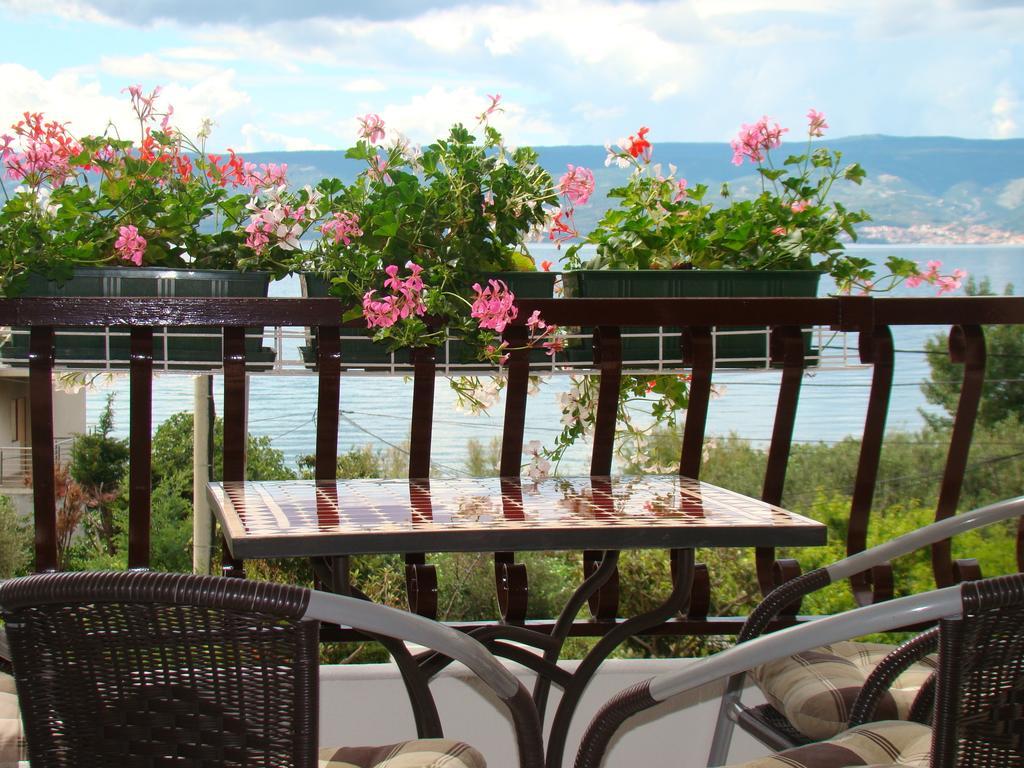 Apartments Villa Sunce Dugi Rat Kamer foto