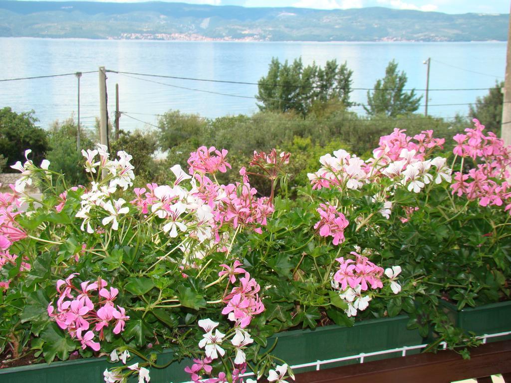 Apartments Villa Sunce Dugi Rat Kamer foto