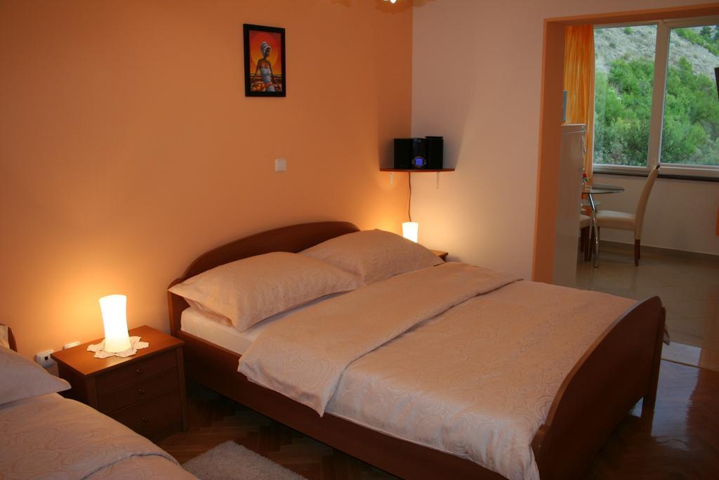 Apartments Villa Sunce Dugi Rat Kamer foto